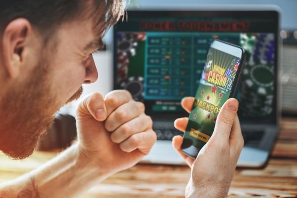 Video penjelasan dasar-dasar taruhan Sic Bo di aquatogel